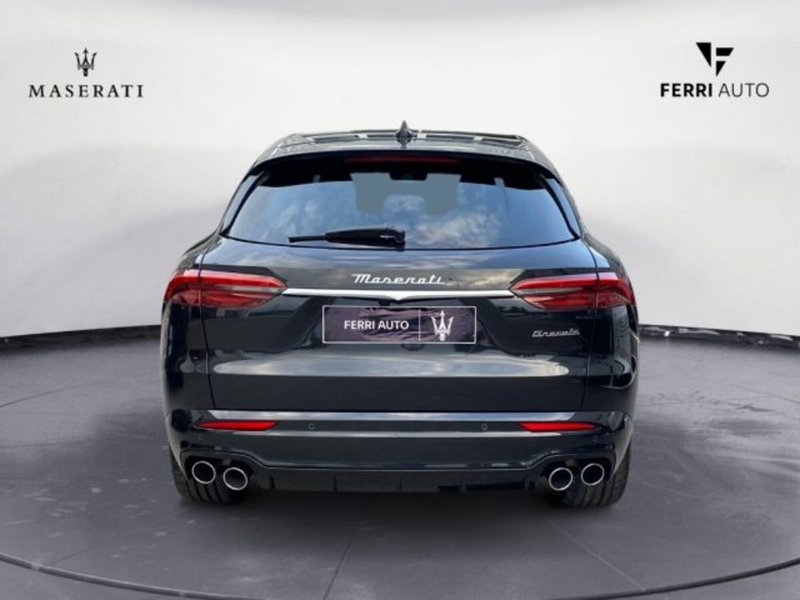 Maserati Grecale nuova a Udine (6)
