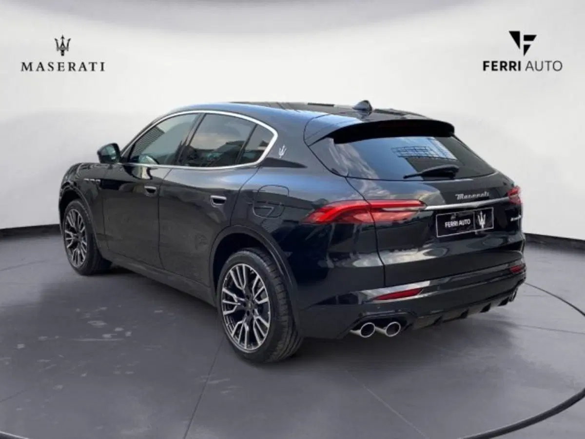Maserati Grecale nuova a Udine (7)