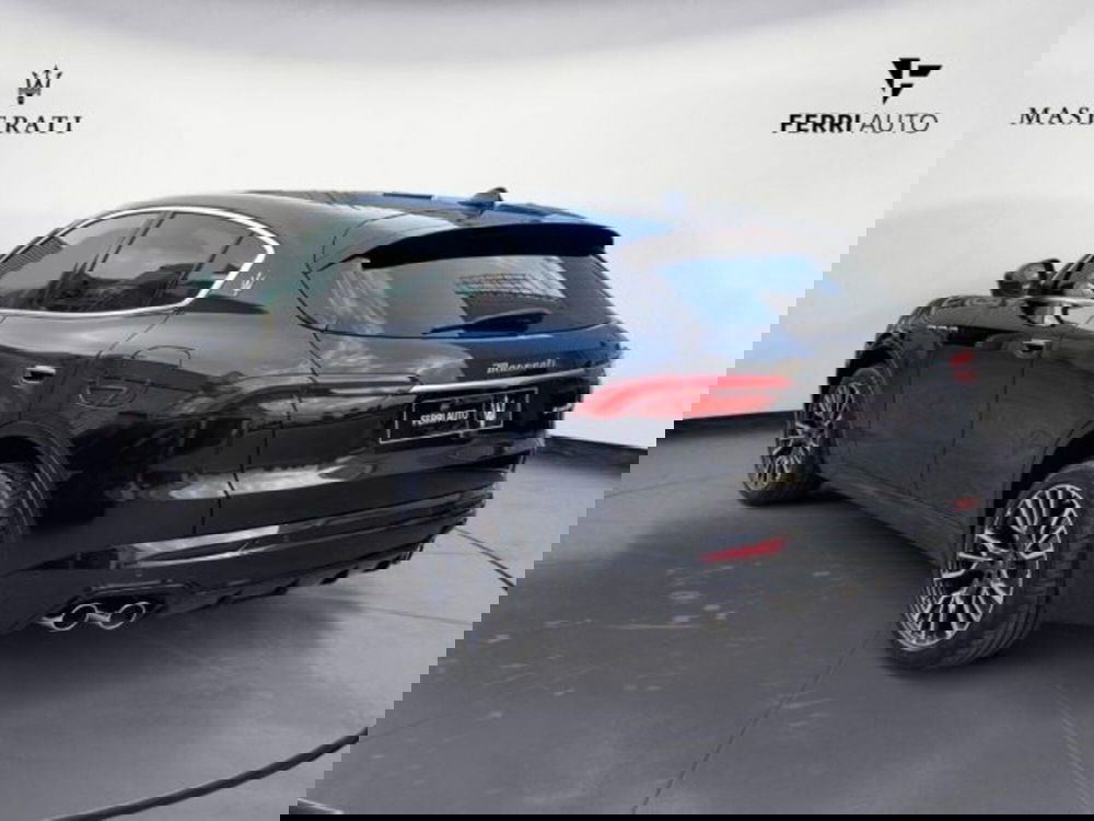 Maserati Grecale nuova a Udine (7)