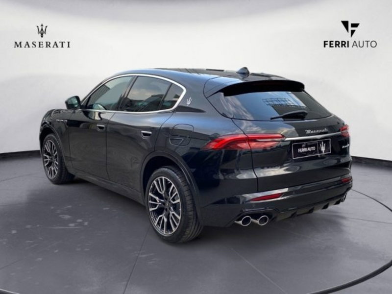 Maserati Grecale nuova a Udine (7)