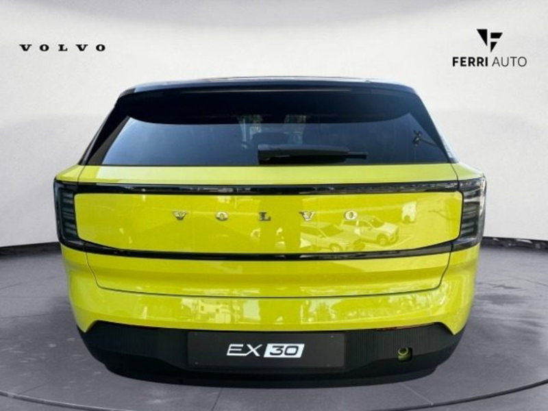 Volvo EX30 usata a Udine (6)
