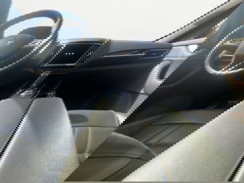 Maserati Levante usata a Udine (12)