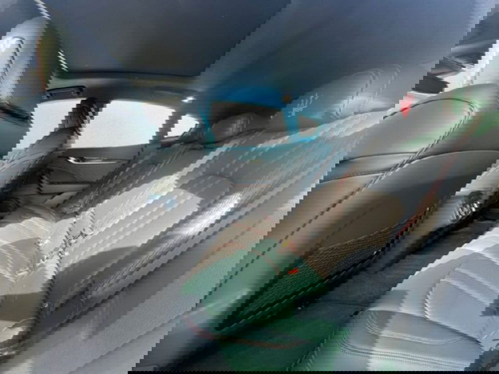 Maserati Levante usata a Udine (8)