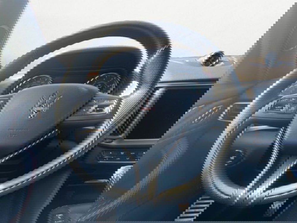 Maserati Levante usata a Udine (9)