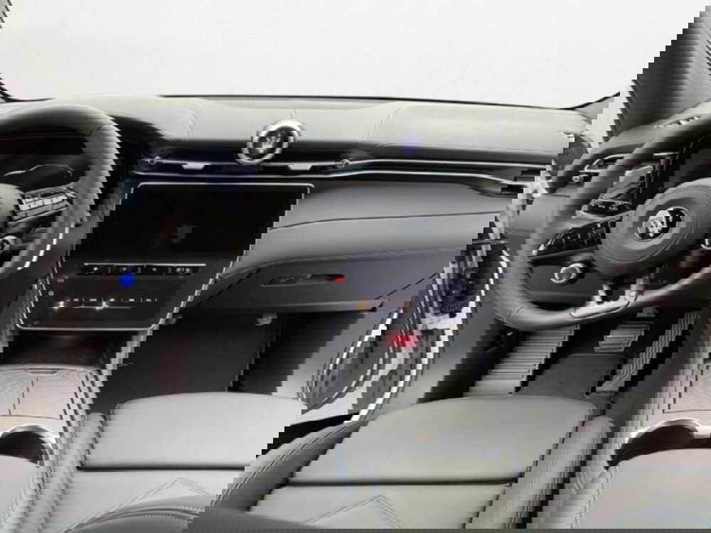 Maserati Grecale nuova a Udine (11)