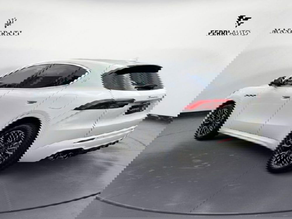 Maserati Grecale nuova a Udine (7)