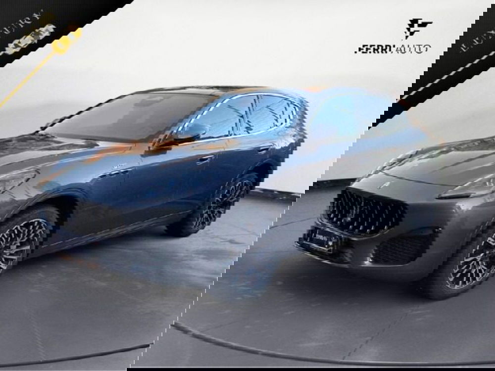 Maserati Grecale usata a Udine