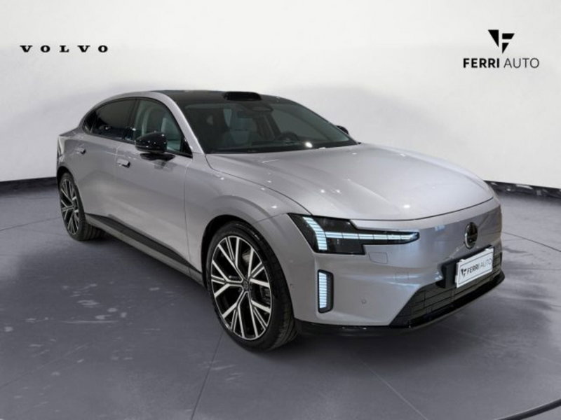 Volvo ES90 nuova a Udine (3)