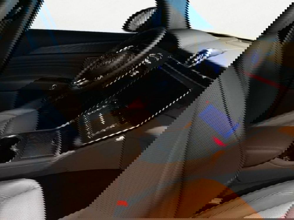 Maserati Grecale nuova a Udine (10)