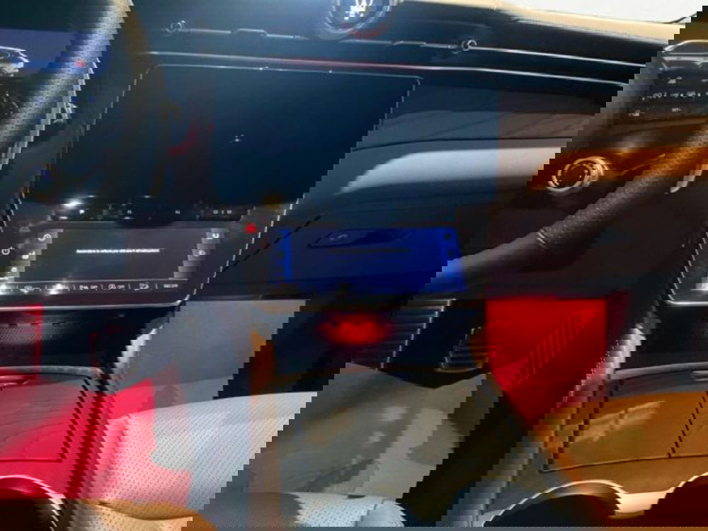 Maserati Grecale nuova a Udine (12)