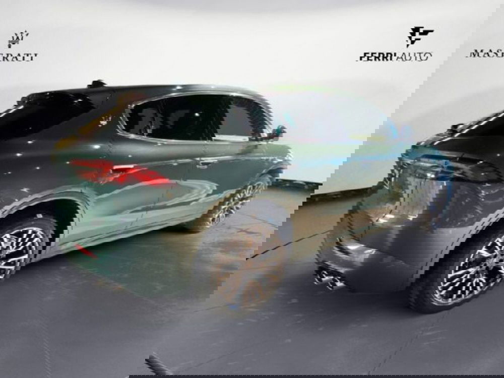 Maserati Grecale nuova a Udine (5)