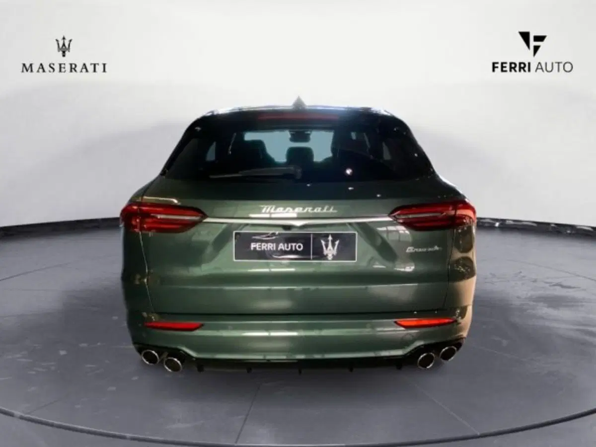 Maserati Grecale nuova a Udine (6)