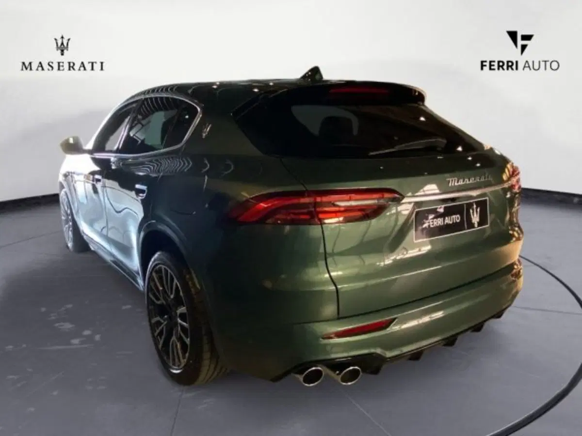 Maserati Grecale nuova a Udine (7)