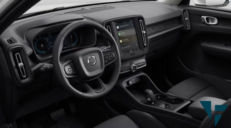 Volvo XC40 nuova a Udine (5)
