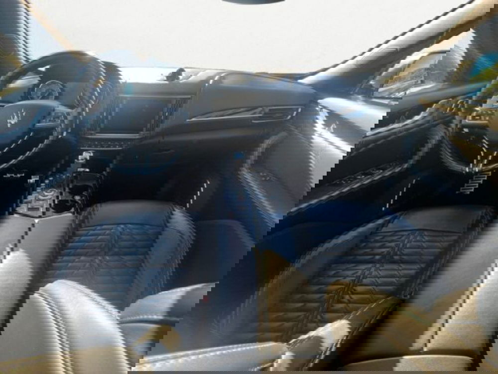 Maserati Levante usata a Udine (10)