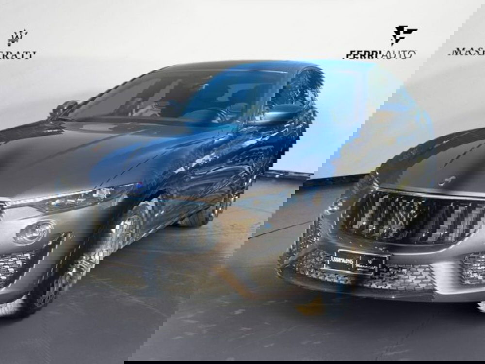 Maserati Levante usata a Udine (2)