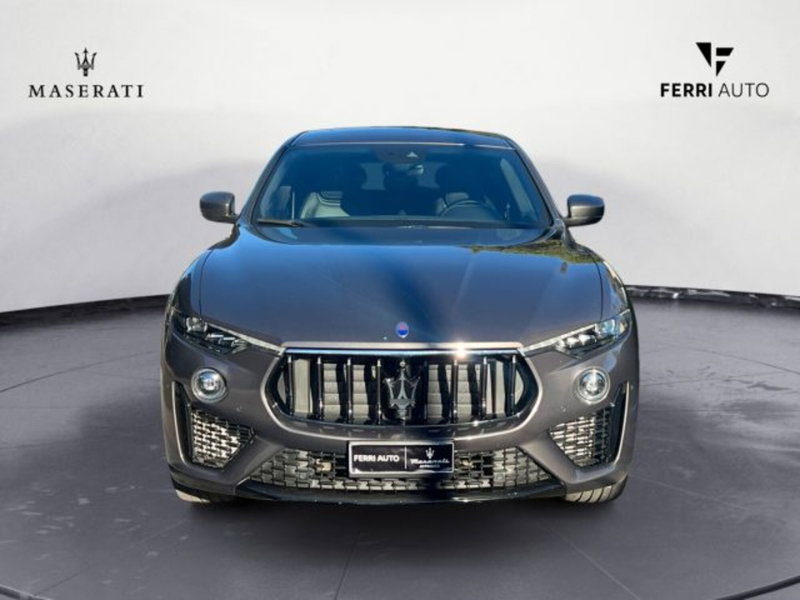 Maserati Levante usata a Udine (3)