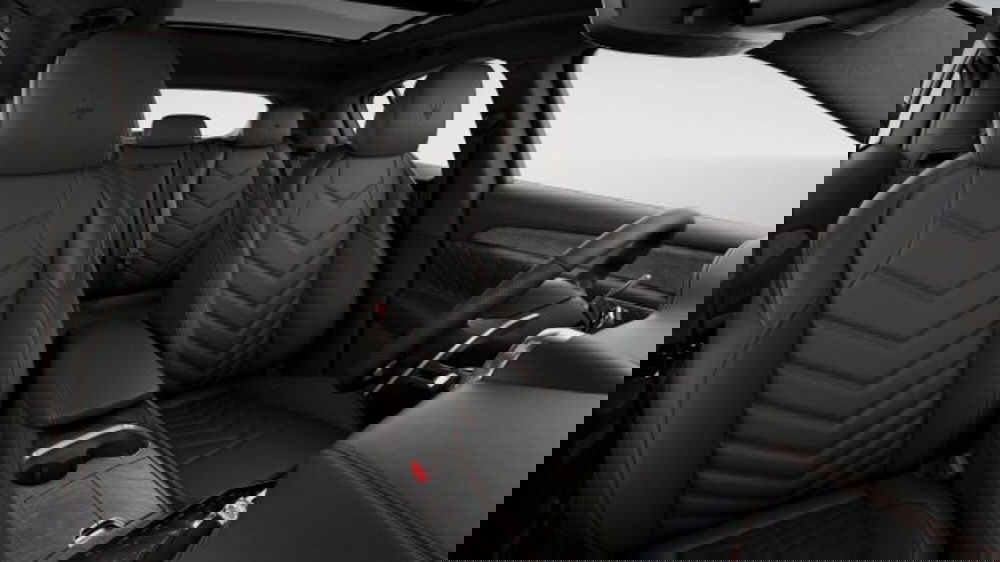 Maserati Grecale nuova a Udine (6)