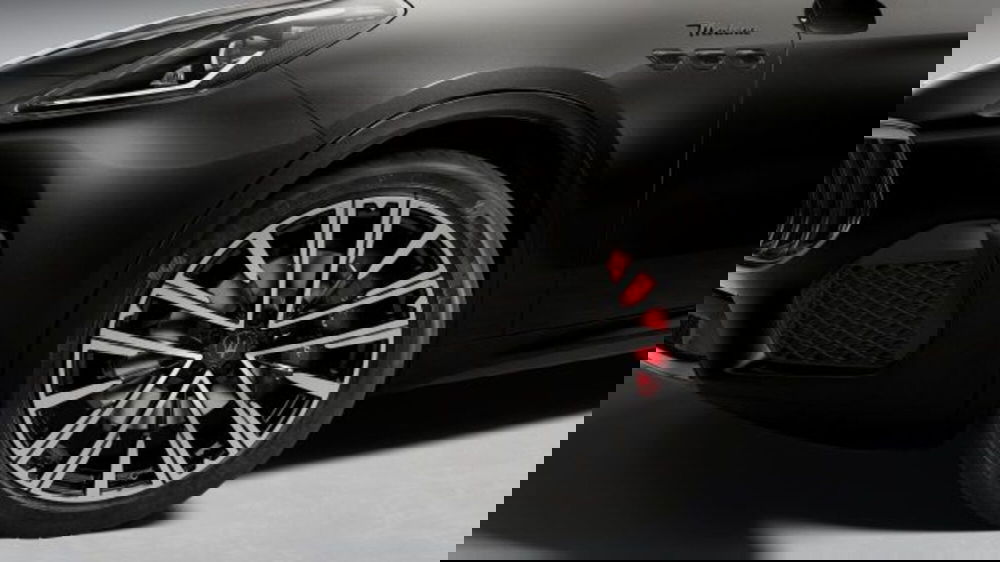 Maserati Grecale nuova a Udine (7)