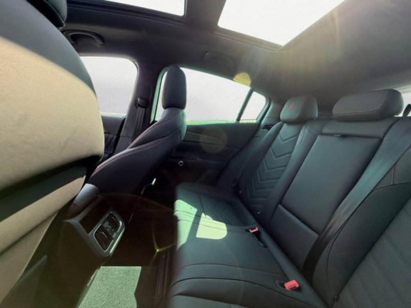 Maserati Grecale nuova a Udine (7)