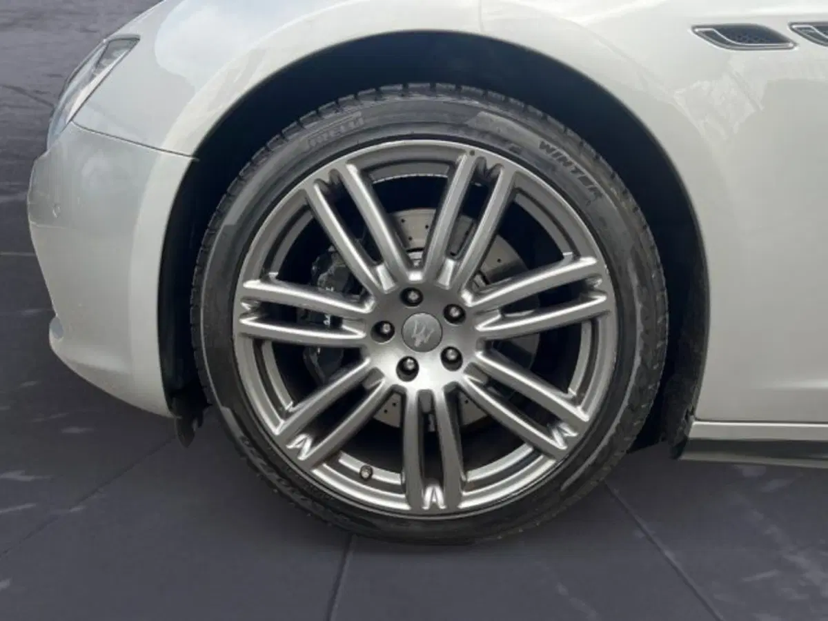 Maserati Ghibli usata a Udine (15)
