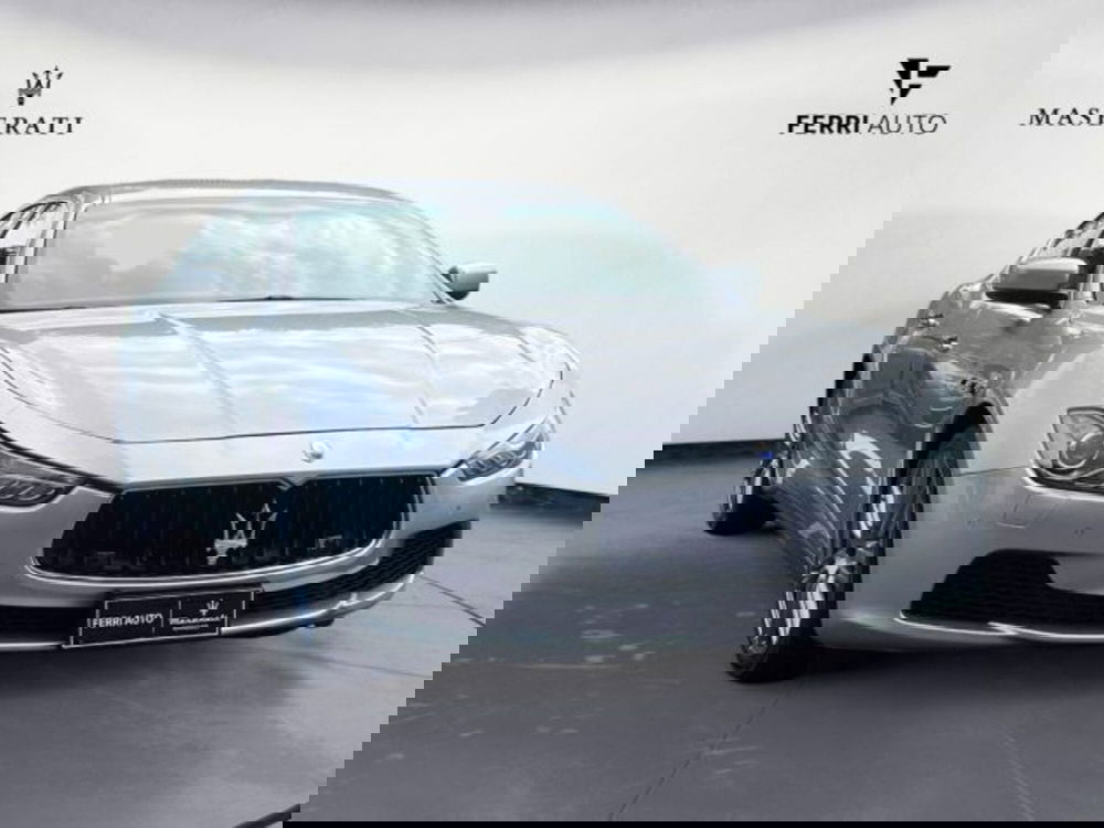 Maserati Ghibli usata a Udine (4)