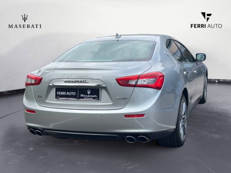 Maserati Ghibli usata a Udine (5)