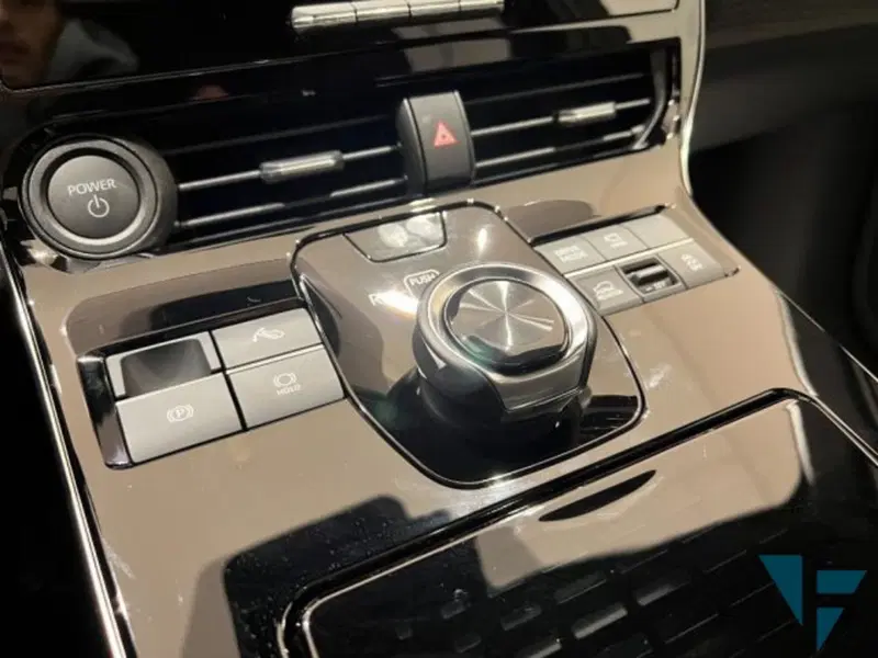 Subaru Solterra nuova a Udine (13)