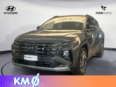 Hyundai Tucson 1.6 hev Xtech 2wd auto nuova a Tavagnacco