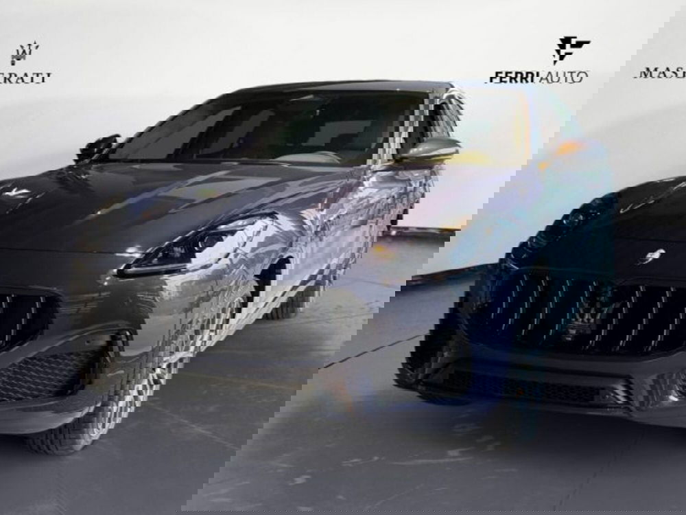 Maserati Grecale nuova a Udine (2)