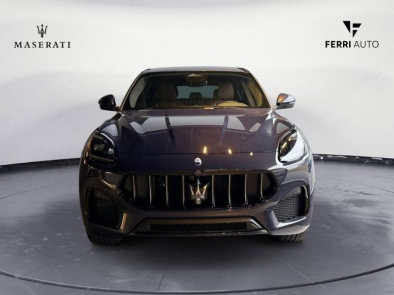 Maserati Grecale nuova a Udine (3)