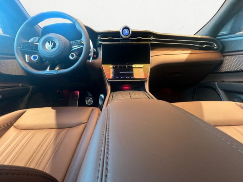 Maserati Grecale nuova a Udine (10)