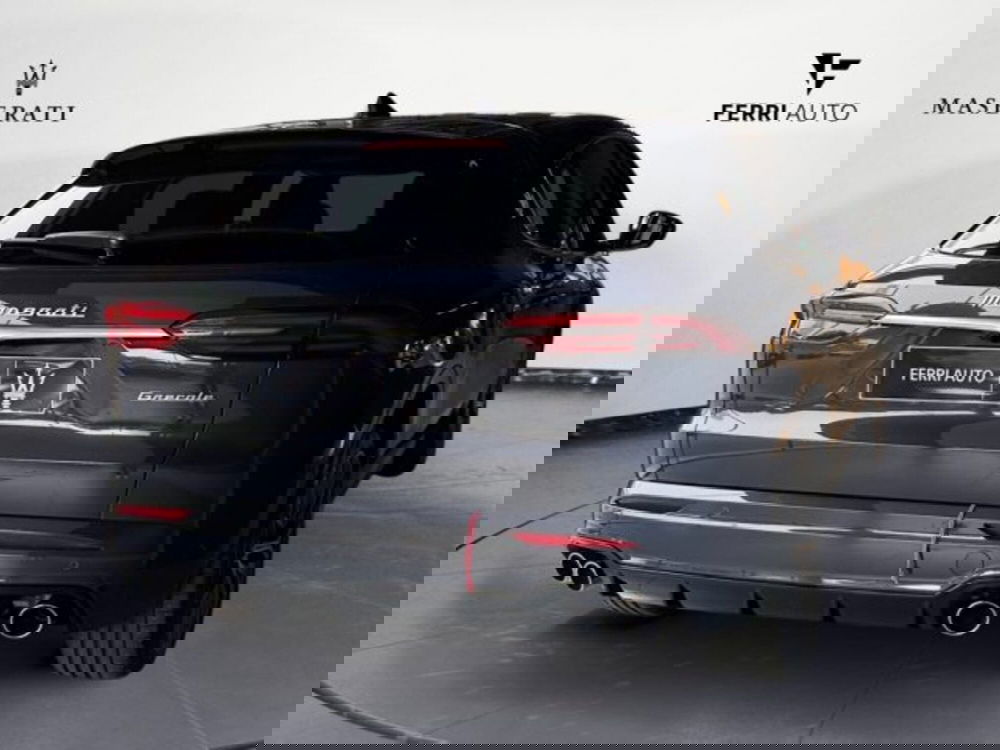 Maserati Grecale nuova a Udine (5)