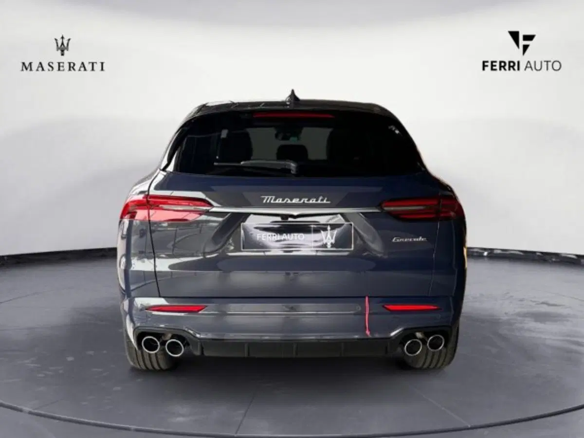 Maserati Grecale nuova a Udine (6)