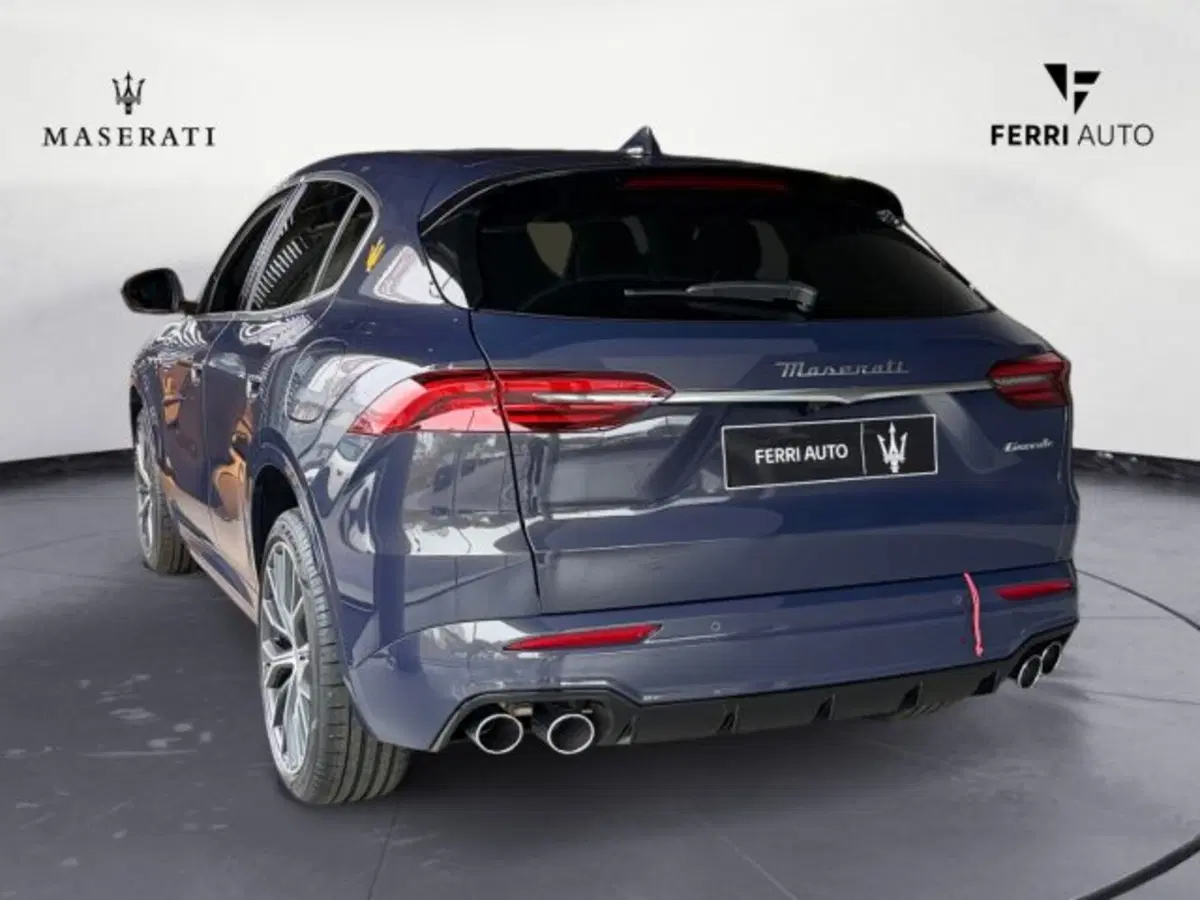 Maserati Grecale nuova a Udine (7)