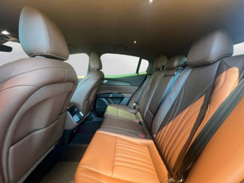 Maserati Grecale nuova a Udine (9)