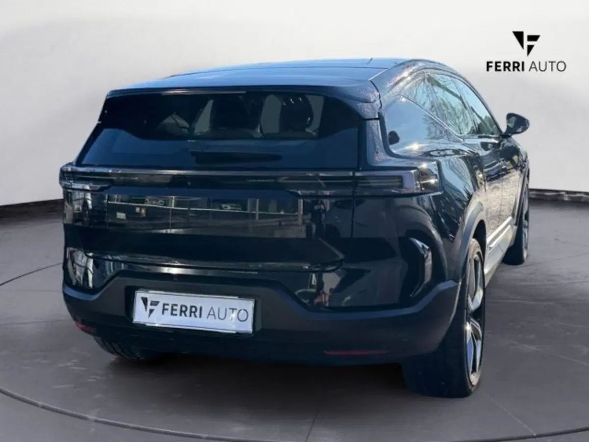 Polestar Polestar 3 nuova a Udine (4)