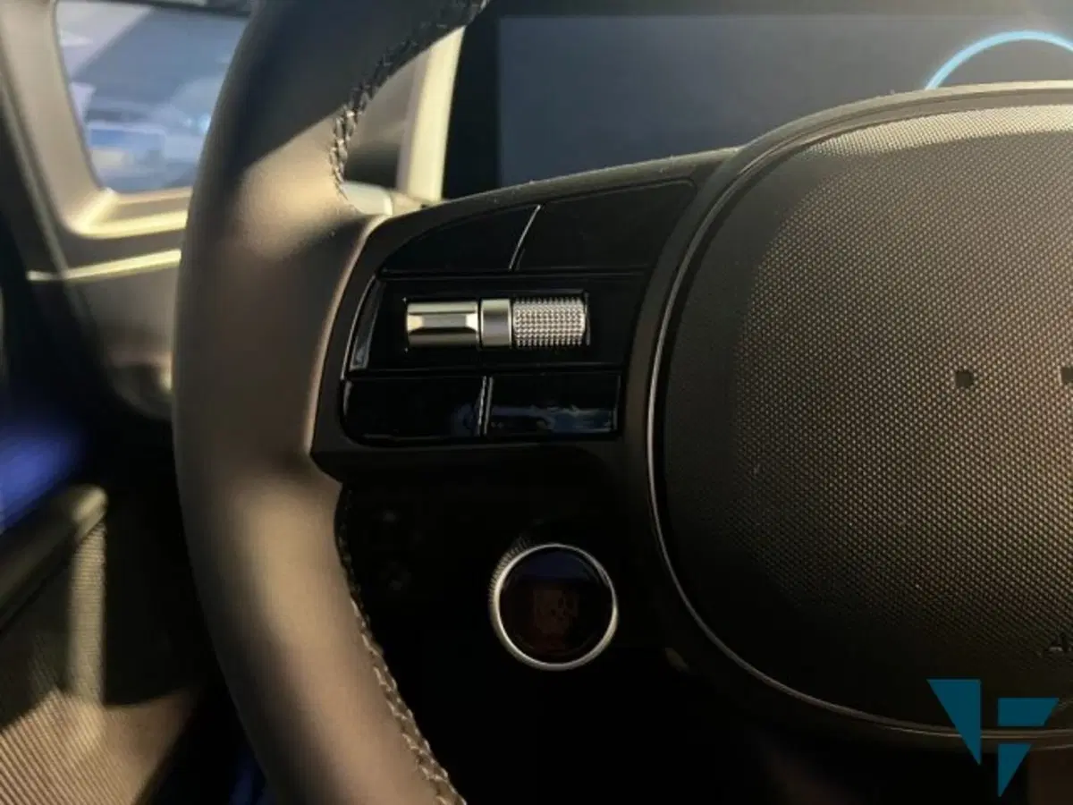 Hyundai Ioniq 5 usata a Udine (11)