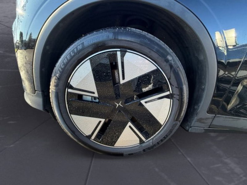 Polestar Polestar 2 nuova a Udine (4)