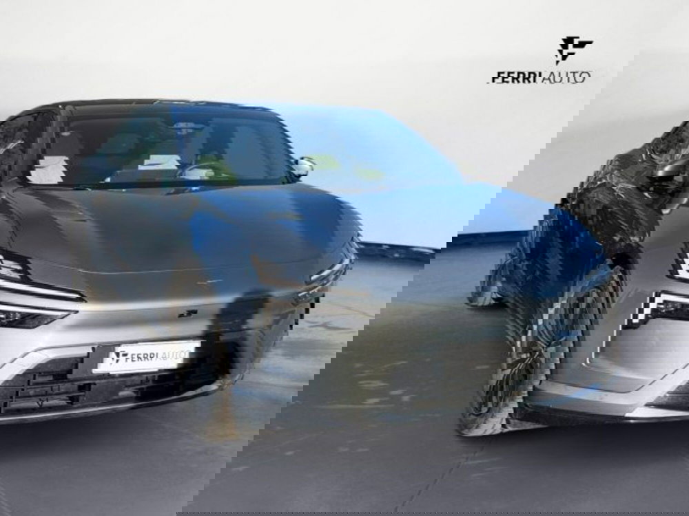 Polestar Polestar 4 nuova a Udine (3)