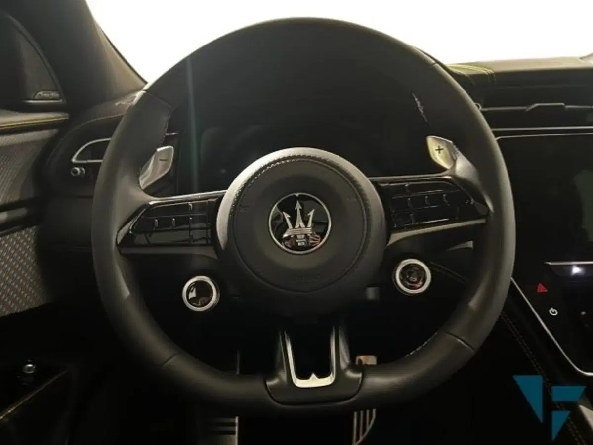Maserati Grecale usata a Udine (10)