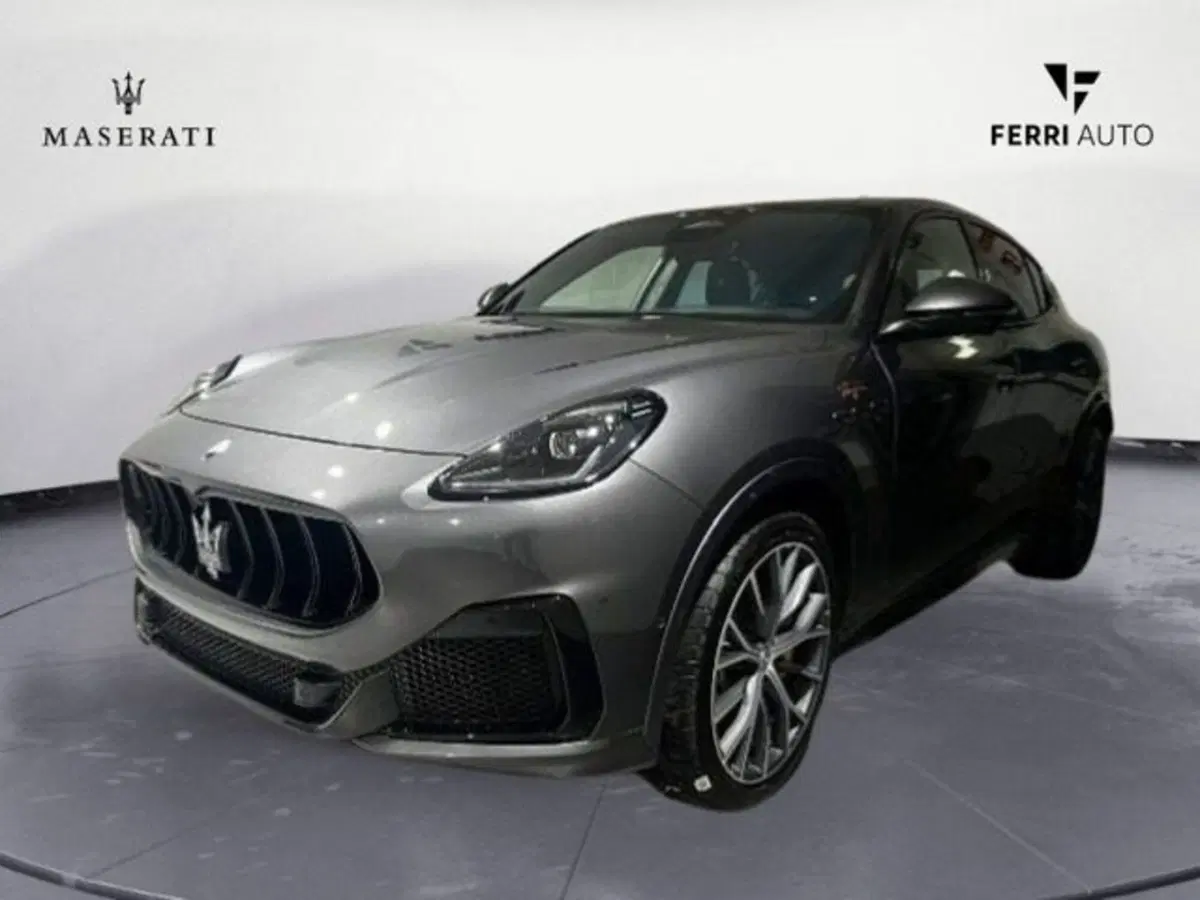 Maserati Grecale usata a Udine (2)