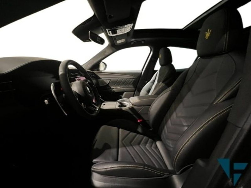 Maserati Grecale usata a Udine (8)