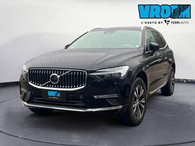 Volvo XC60 T6 Recharge AWD Plug-in Hybrid automatico Plus Bright nuova a Tavagnacco