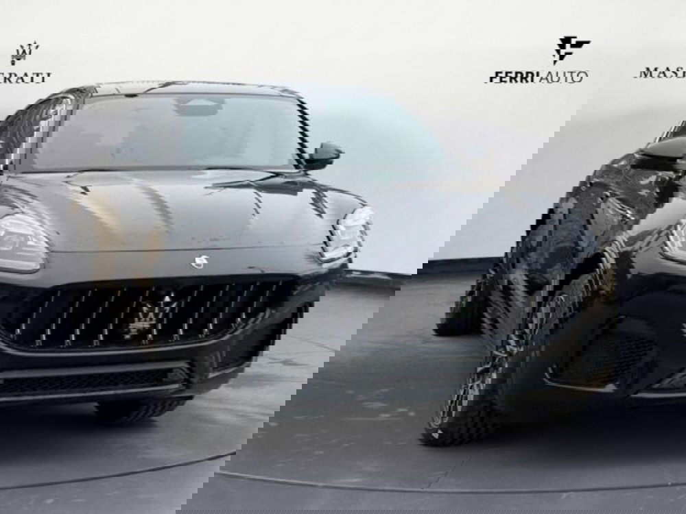 Maserati Grecale nuova a Udine (4)