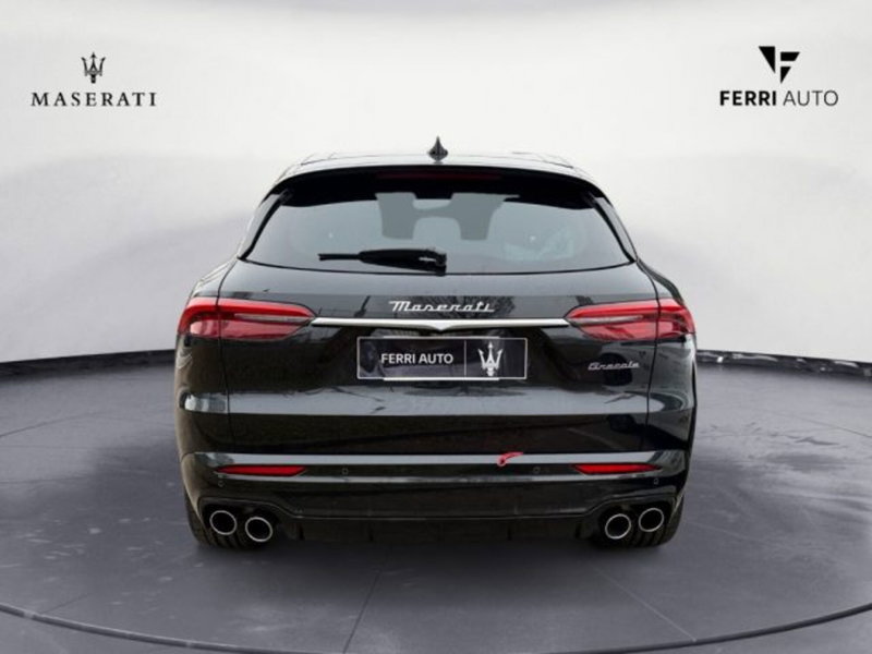 Maserati Grecale nuova a Udine (6)