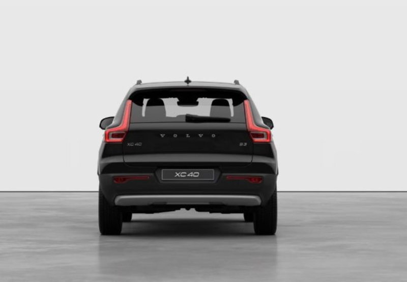 Volvo XC40 nuova a Udine (4)