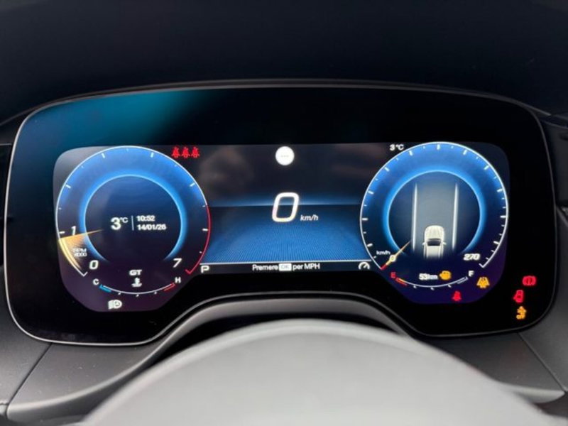 Maserati Grecale nuova a Udine (10)