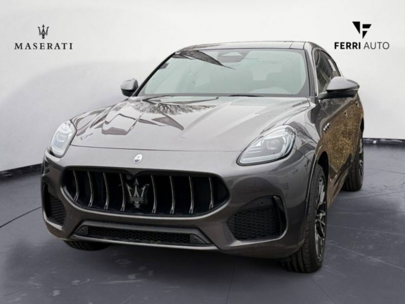 Maserati Grecale nuova a Udine (2)