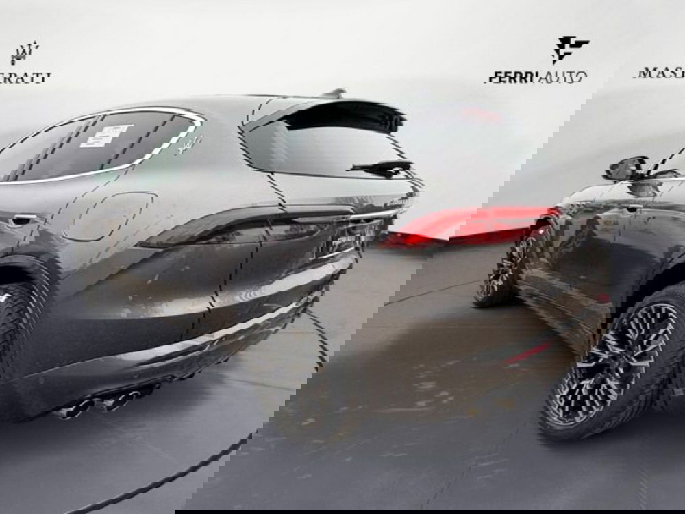 Maserati Grecale nuova a Udine (6)